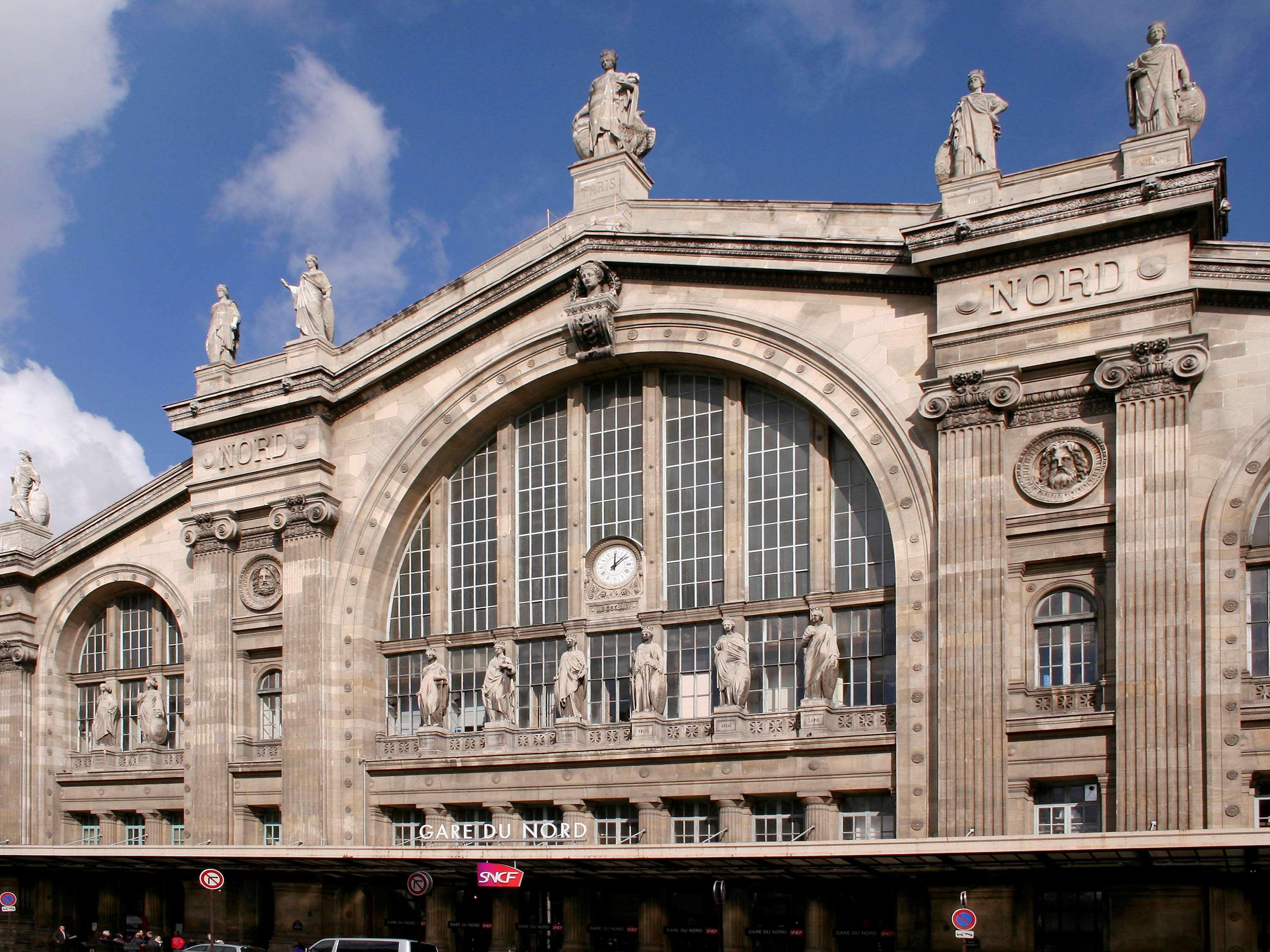 Hotel Ibis Paris Pantin Eglise Zewnętrze zdjęcie