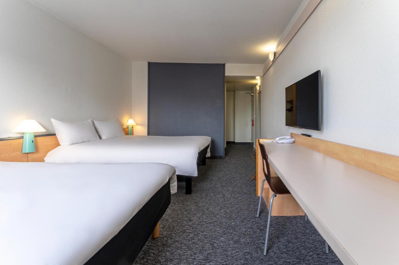 Hotel Ibis Paris Pantin Eglise Zewnętrze zdjęcie